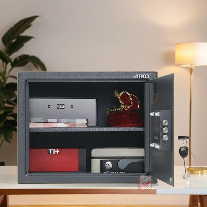 Сейф для дома и офиса AIKO T-280 KL ключевой замок интерьер фото СтеллажМастер Сейф для дома и офиса AIKO T-280 KL ключевой замок интерьер фото СтеллажМастер